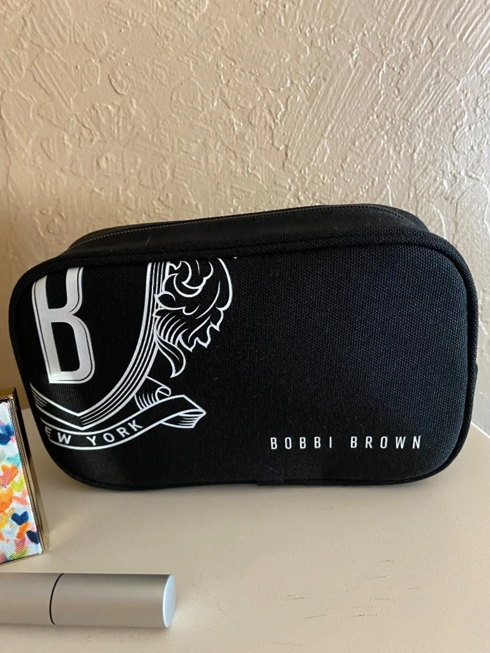 BOBBI BROWN SHINING MOMENT EYE SHADOW SET KERRI ROSANTHAL W/ MASCARA & ZIPPOUCH